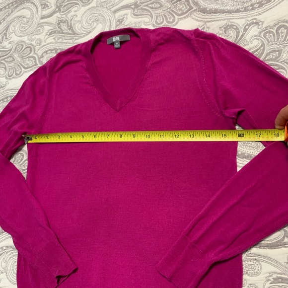 Uniqlo women sweater 100% wool - Picture 4 of 8